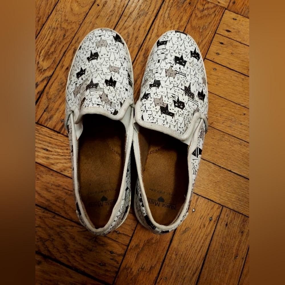Nurse Mates Cat Shoes